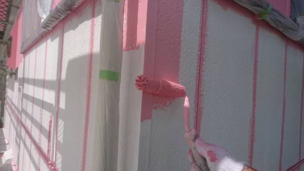 額田郡 H様邸  屋根・外壁塗装 RSシルバーグロスSiコース中塗り中