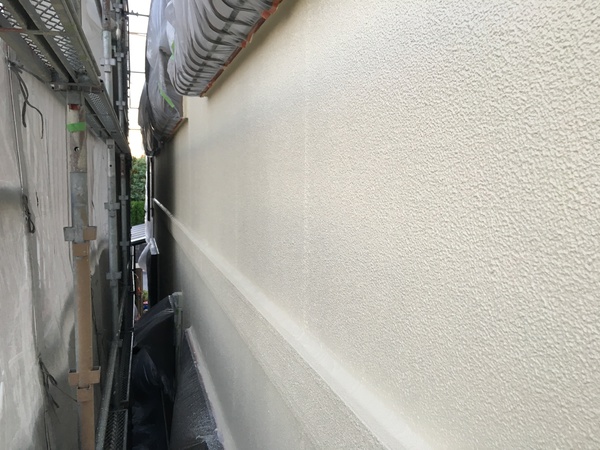 東浦町　OM様邸　屋根外壁ﾌｯｿｺｰｽ中塗り完了