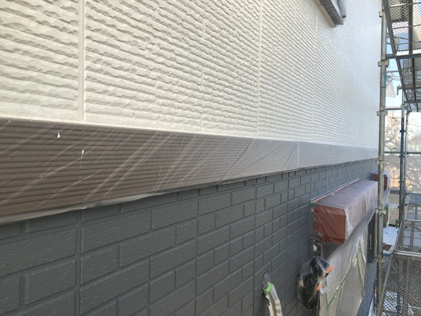 大府市　Ｋ様　戸建　外壁塗装ﾌｯｿ・多彩模様コース中塗り施工完了