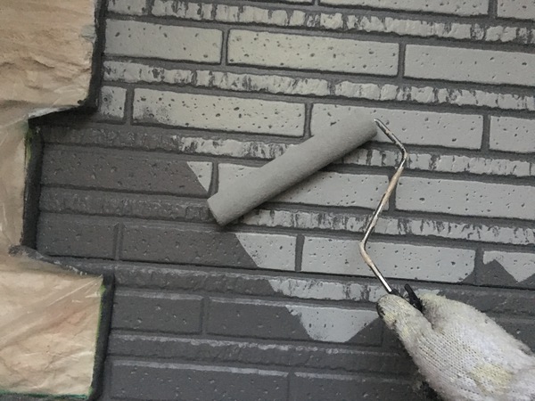 豊田市　H様邸　戸建　外壁・屋根ﾀﾞｲﾔﾓﾝﾄﾞｼﾘｺﾝ外壁塗装中塗り凸部分