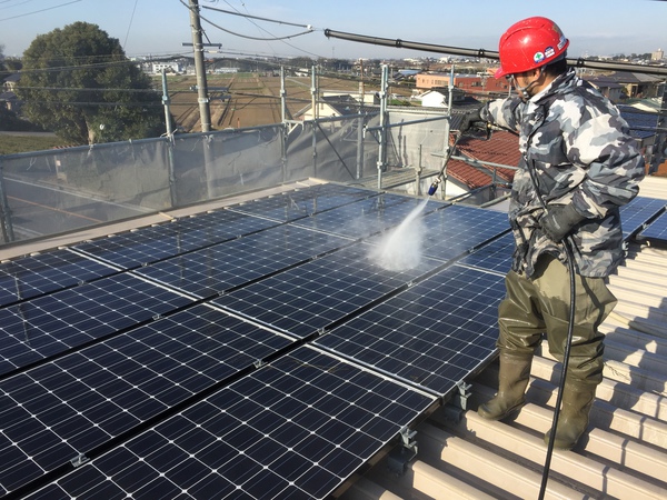 豊田市　H様邸　戸建　外壁・屋根ﾌｯｿｺｰｽ　屋根塗装　太陽光パネル