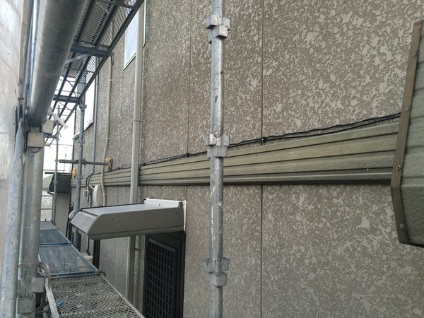 豊田市　H様邸　戸建　外壁・屋根ﾌｯｿｺｰｽ　外壁塗装　施工間2