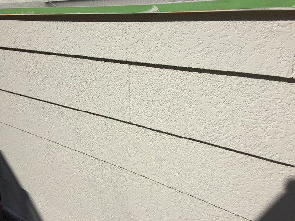 岡崎市　E様邸　外壁塗装　模様復旧工事　外壁塗装　ﾄｯﾌﾟｺｰﾄ１回目完了