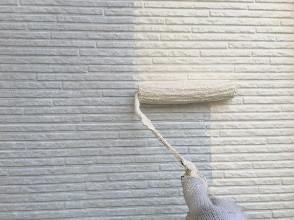 刈谷市　O様邸　外壁塗装　ﾌｯｿ・多模様コース　　外壁塗装　中塗り中