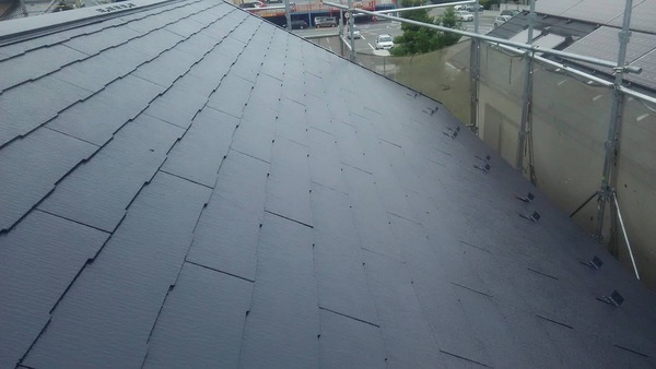 岡崎市 O様邸 屋根・外壁ﾌｯｿｺｰｽ　屋根塗装　中塗り完了
