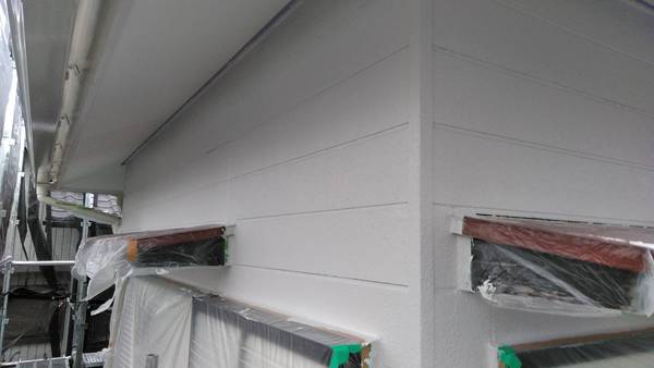 額田群 T様邸  屋根・外壁塗装 RSシルバーグロスSiコース下塗り完了