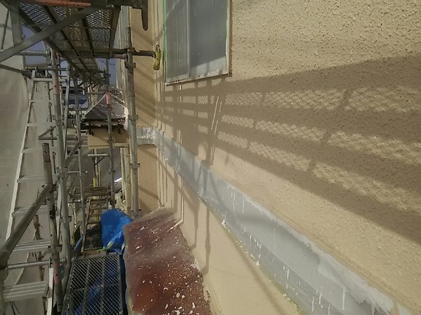 刈谷市　K様邸　屋根・外壁ﾌｯｿｺｰｽ　外壁塗装　中塗り完了