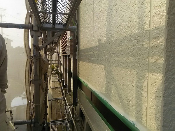 豊田市 N様邸 外壁フッソコース 外壁塗装　中塗り完了