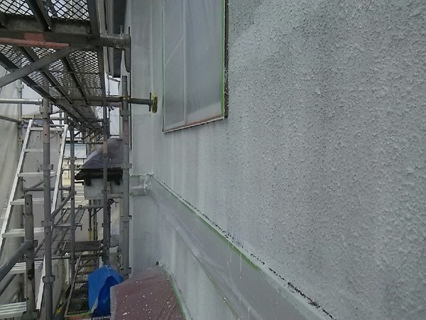 刈谷市　K様邸　屋根・外壁ﾌｯｿｺｰｽ　外壁塗装　下塗り1完了