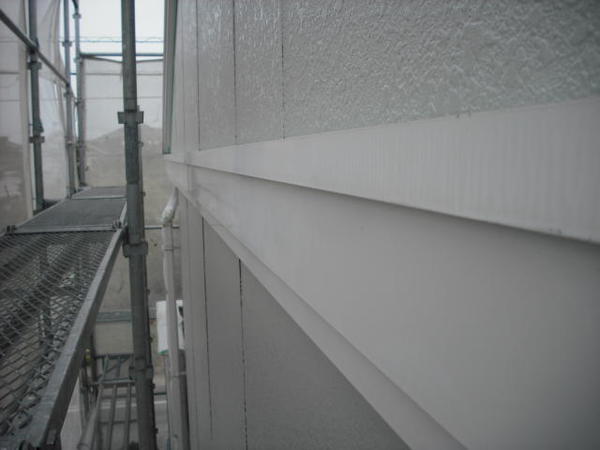 刈谷市　Jアパート　外壁塗装　屋根塗装　シリコンコース下塗り完了