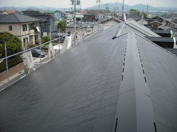 刈谷市　Jアパート　外壁塗装　屋根塗装　シリコンコース上塗り完了