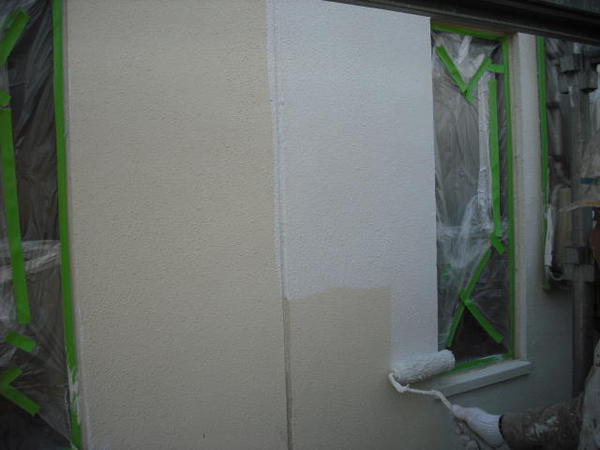 岡崎市　M様邸　戸建　外壁塗装　シリコンコース外壁塗装下塗り1
