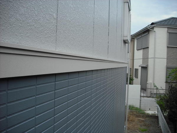 西尾市 Ｊアパート K棟 外壁塗装 屋根塗装 シリコンコース上塗り完了