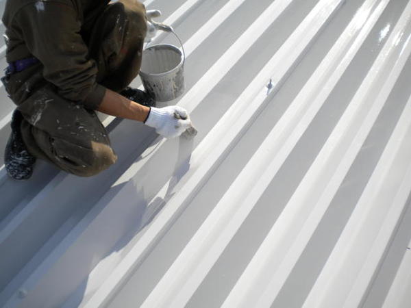 豊田市　Ｙ様邸　戸建　外壁塗装　屋根塗装　シリコンコース錆止め塗装中