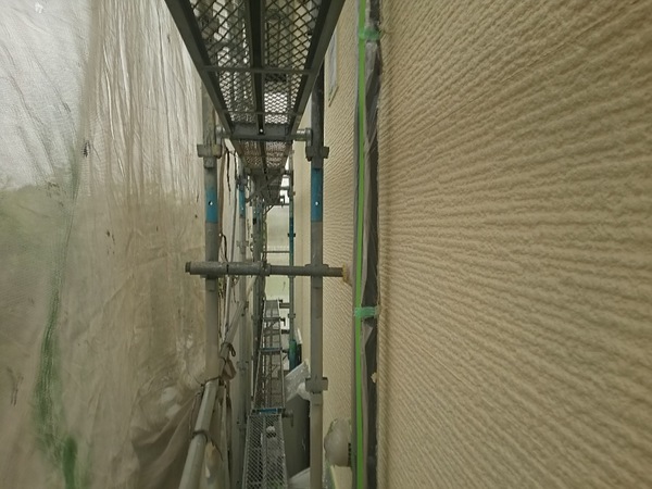 稲沢市　Ｓ様邸　戸建　外壁塗装　シリコンコース中塗り完了1