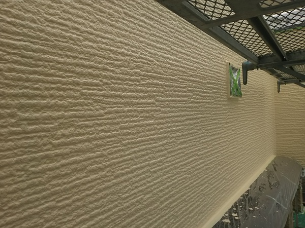 稲沢市　Ｓ様邸　戸建　外壁塗装　シリコンコース中塗り完了2