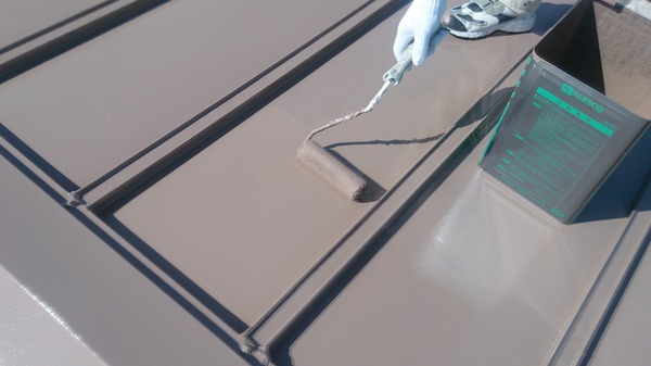 名古屋市　滝の水小学校　屋根塗装　シリコンコース上塗り塗装