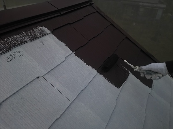 大府市　K様邸　戸建　外壁・屋根ﾌｯｿｺｰｽ屋根塗装中塗り塗装