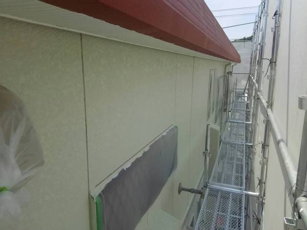 西尾市 S様邸 外壁フッソコース中塗り完了