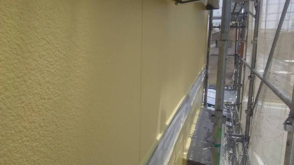 岡崎市 A様邸 屋根・外壁ﾌｯｿｺｰｽ　外壁塗装中塗り完了