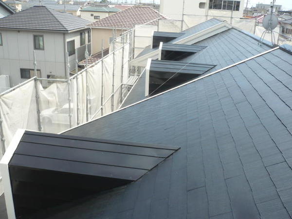 西尾市 Ｊアパート F棟 外壁塗装 屋根塗装 シリコンコース屋根上塗り完了