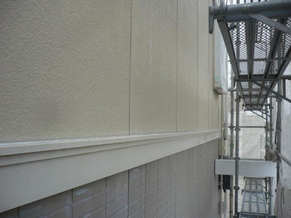 西尾市 Ｊアパート H棟 外壁塗装 屋根塗装 シリコンコース下塗り完了