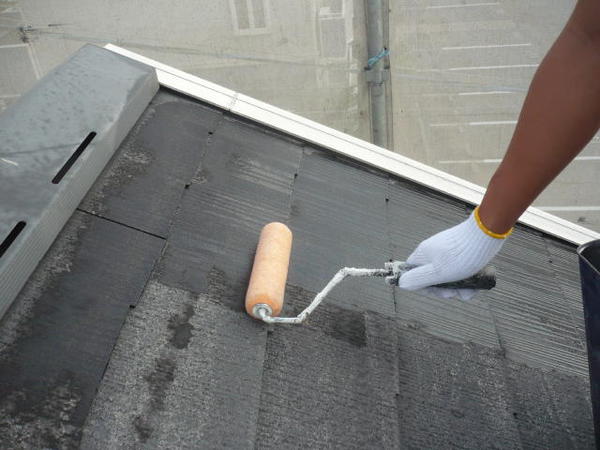 西尾市 Ｊアパート J棟 外壁塗装 屋根塗装 シリコンコース屋根下塗り中