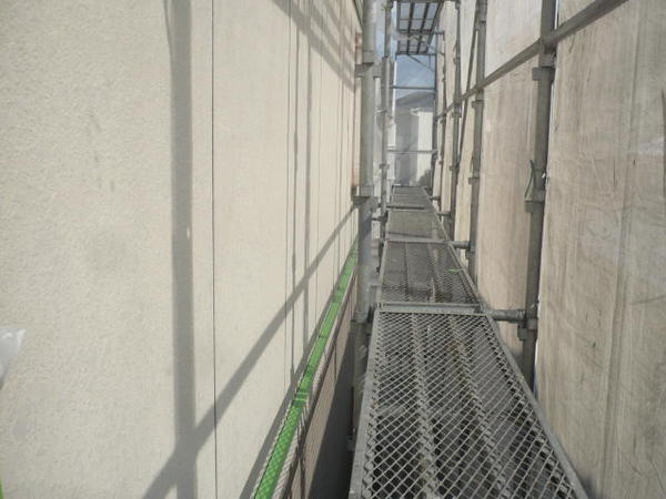 西尾市 Ｊアパート J棟 外壁塗装 屋根塗装 シリコンコース外壁下塗り完了