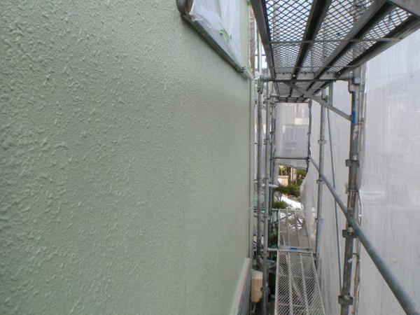 豊明市　Ｉ様邸　戸建　外壁塗装　フッソコース中塗りフッソ完了1