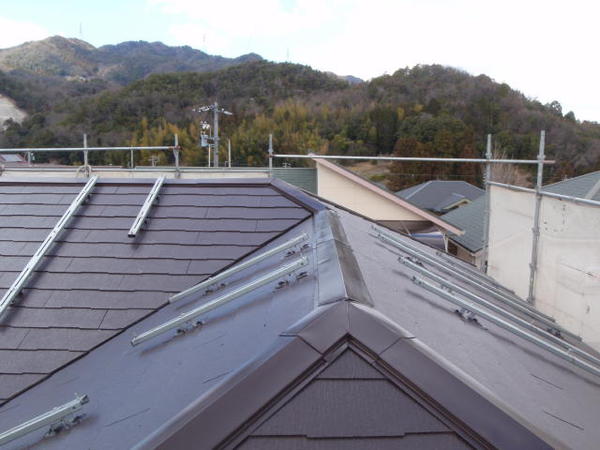 豊田市　O様邸　戸建　屋根塗装　外壁塗装　遮熱断熱コース屋根中塗り完了