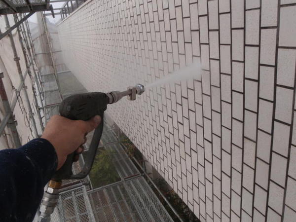 安城市　Ｍ事務所　外壁塗装　屋根防水ﾄｯﾌﾟｺｰﾄ　無機コース高圧洗浄タイル150キロ