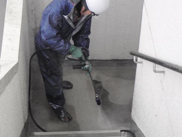 名古屋市　アパートメゾンＭ　屋根防水ﾄｯﾌﾟ　外壁塗装　シリコンコース高圧洗浄床