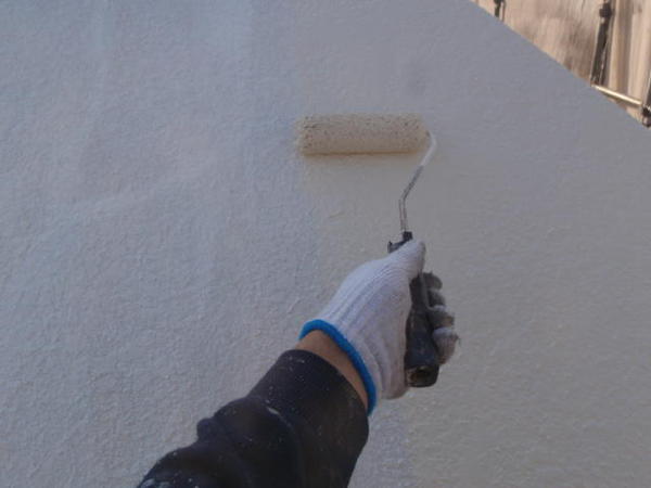 安城市　Ｍ事務所　外壁塗装　屋根防水ﾄｯﾌﾟｺｰﾄ　無機コース中塗り中