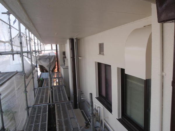 安城市　Ｍ事務所　外壁塗装　屋根防水ﾄｯﾌﾟｺｰﾄ　無機コース上塗り完了2