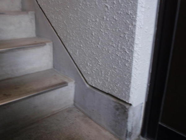 名古屋市　アパートメゾンＭ　屋根防水ﾄｯﾌﾟ　外壁塗装　シリコンコース階段面