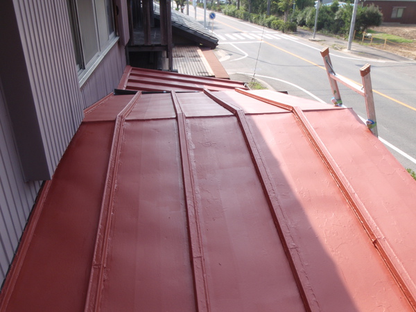 豊田市　M様邸　戸建　屋根塗装シリコンコース錆止め完了