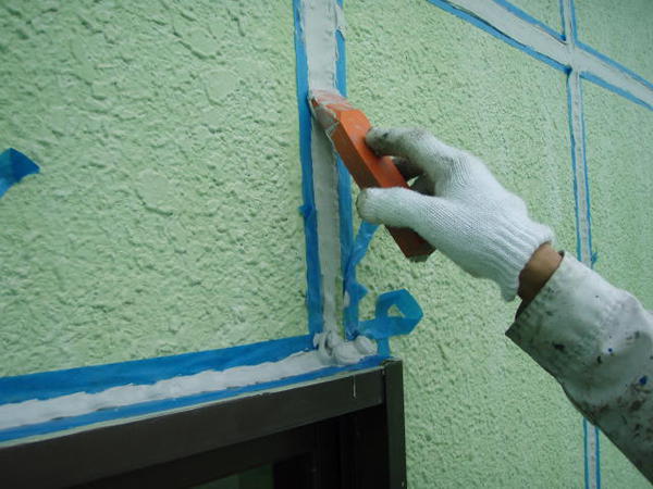 豊田市　Mサロン　戸建　外壁塗装　シリコンコースシーリング打設