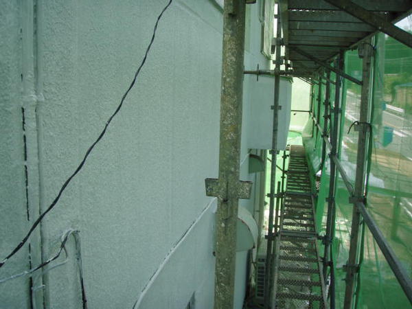 豊田市　Mサロン　戸建　外壁塗装　シリコンコース外壁下塗り完了