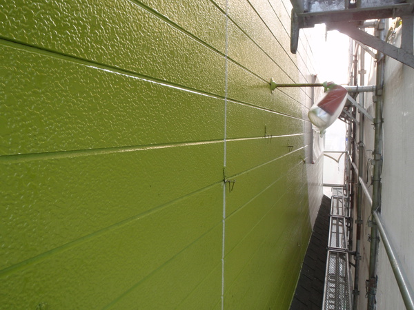 岡崎市 ミワ花店 店舗 屋根・外壁塗装 シリコンコース外壁下塗り完了2