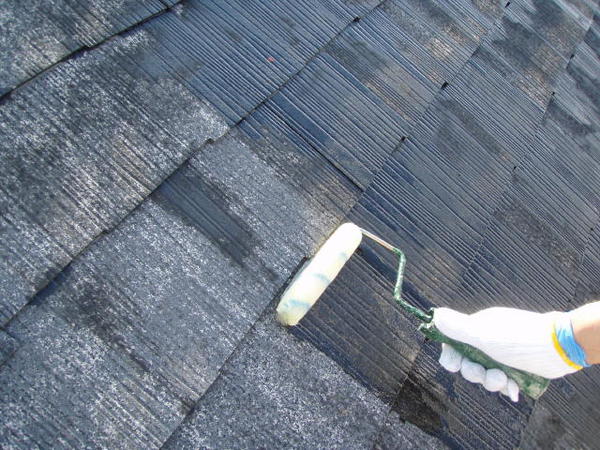 岡崎市　Y様邸　戸建　屋根塗装　外壁塗装　ｼﾘｺﾝｺｰｽ屋根シーラ塗装中