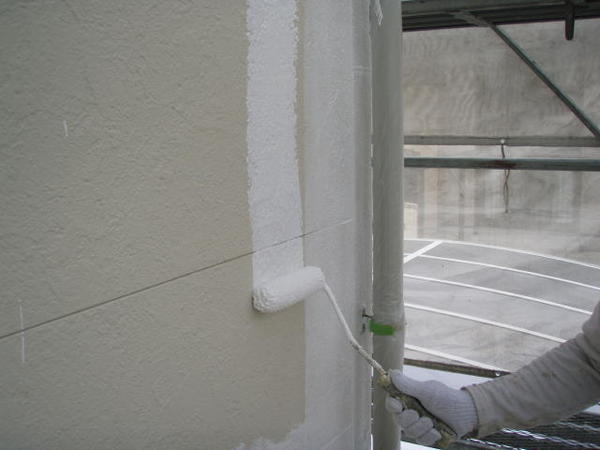 豊田市 J様邸 外壁塗装 屋根塗装 遮熱断熱コース下塗り1回目