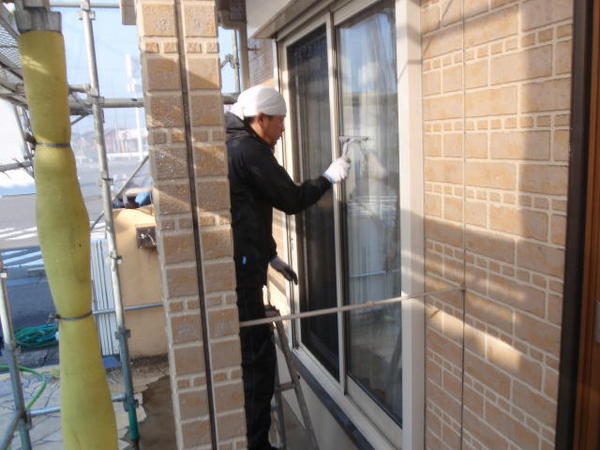高浜市外壁塗装　多彩模様塗装　高圧洗浄150キロ窓掃除