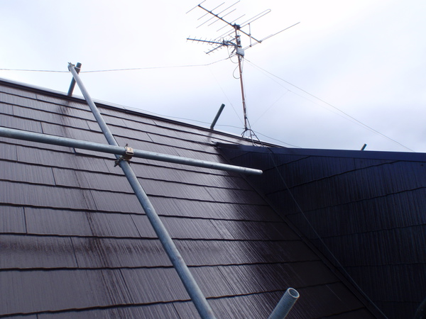 名古屋市 Ａ様邸 戸建 外壁塗装 屋根塗装 無機・フッソコース屋根中塗り塗装完了