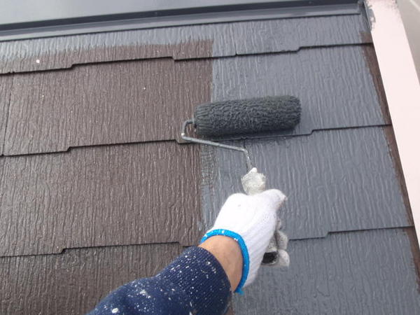 豊田市 T様邸 屋根塗装 外壁塗装 遮熱断熱コース屋根中塗り