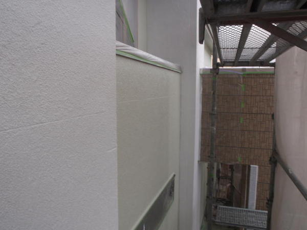 豊田市 T様邸 屋根塗装 外壁塗装 遮熱断熱コース中塗り完了2
